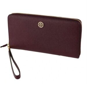 Tory Burch Robinson Zip Continental Wallet in Burgundy